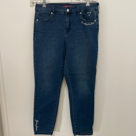Guess Jeans - Picture 1 of 2